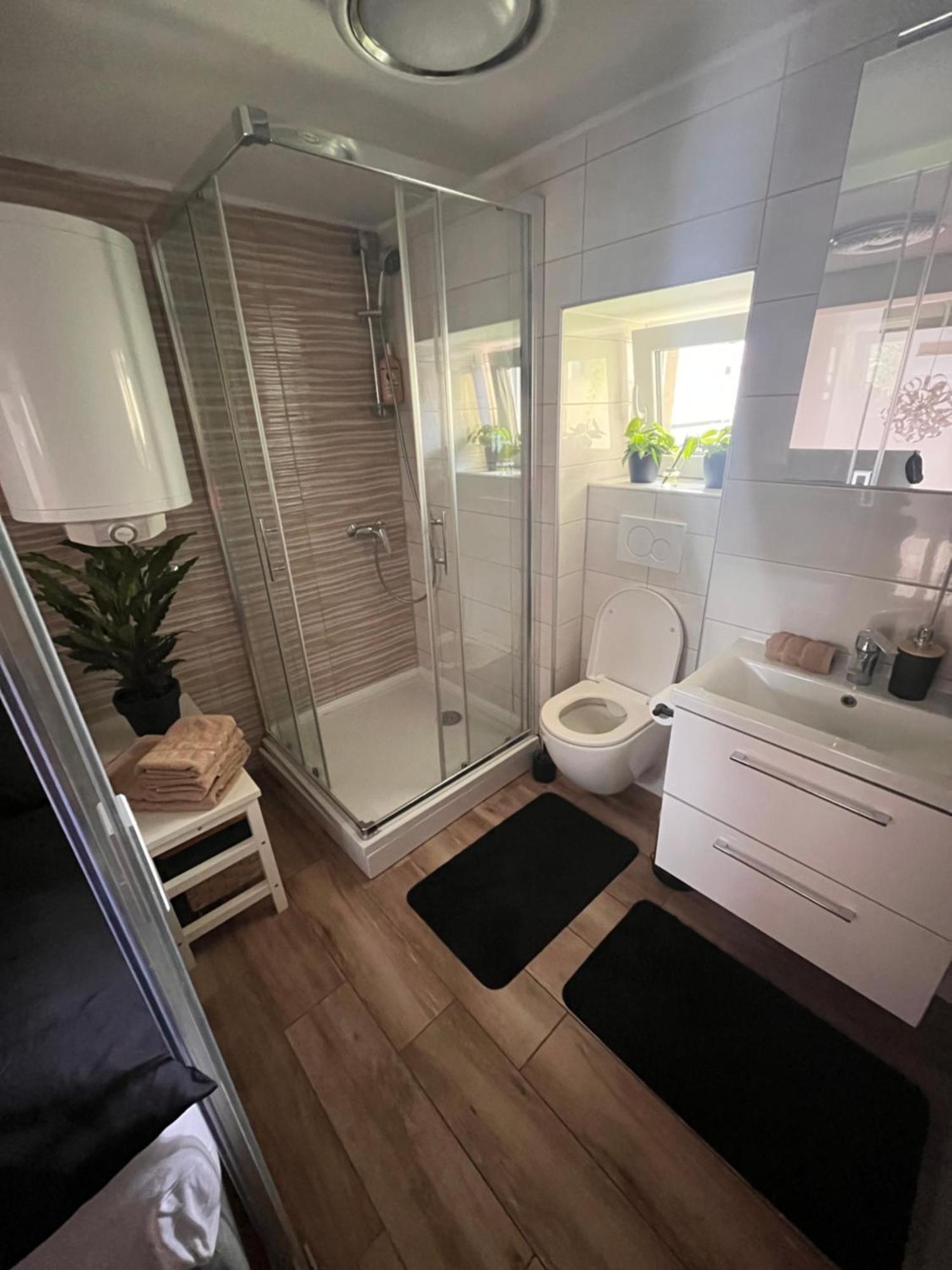Lilan Apartment Maribor Luaran gambar